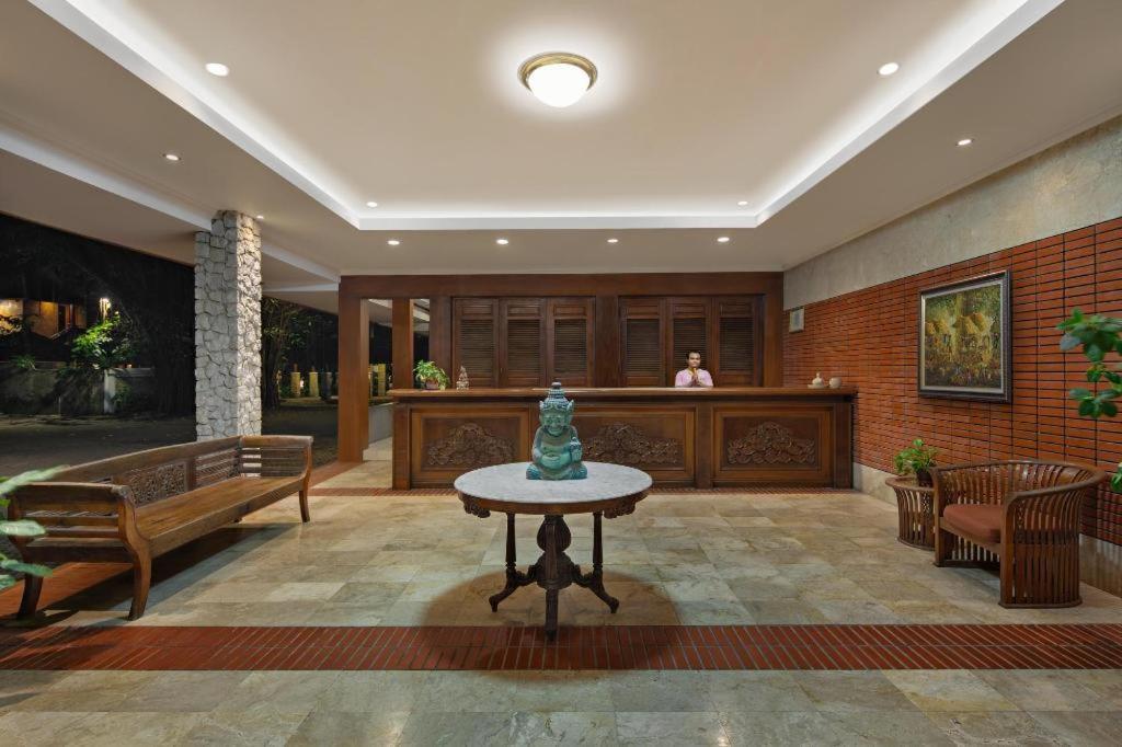 Sunrise Beach Hotel Пангандаран Экстерьер фото